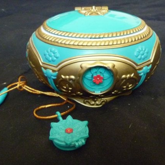 ISO Anastasia Music Box - Picture 2 of 2